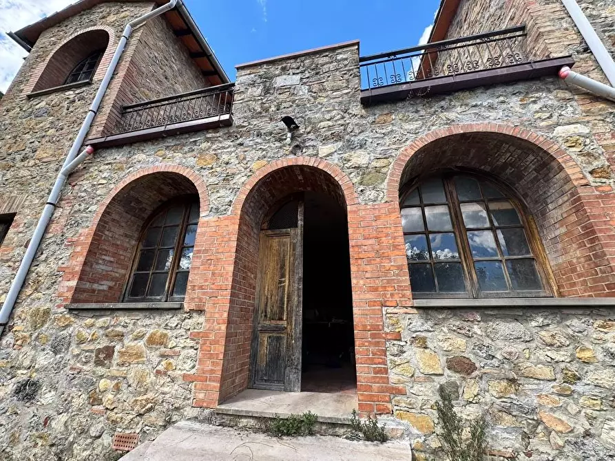 Immagine 18 di Rustico / casale in vendita  a Casole D'elsa