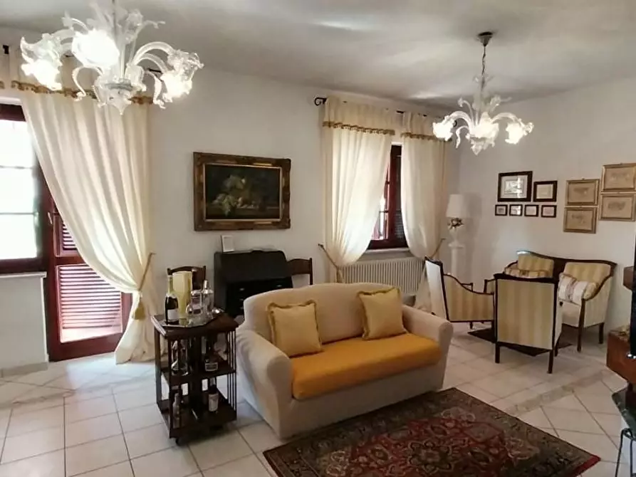 Immagine 12 di Porzione di casa in vendita  a Carrara