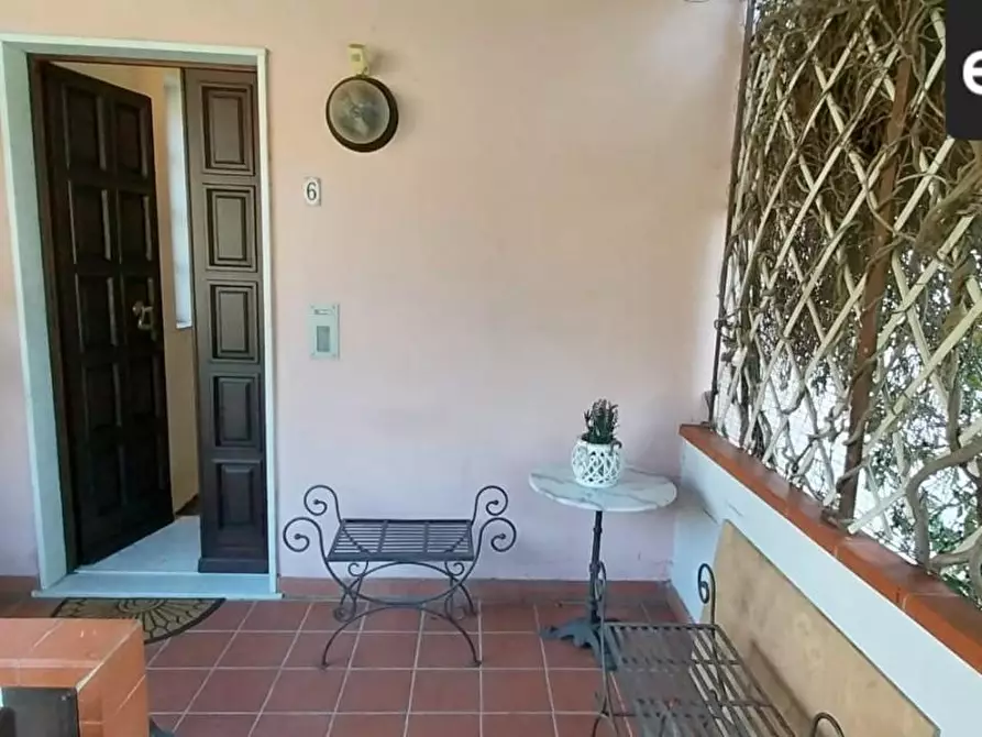 Immagine 3 di Porzione di casa in vendita  a Carrara