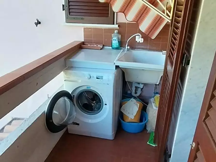 Immagine 26 di Porzione di casa in vendita  a Carrara