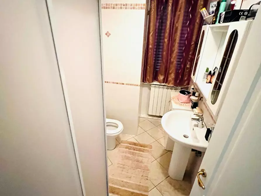 Immagine 10 di Appartamento in vendita  a Massa