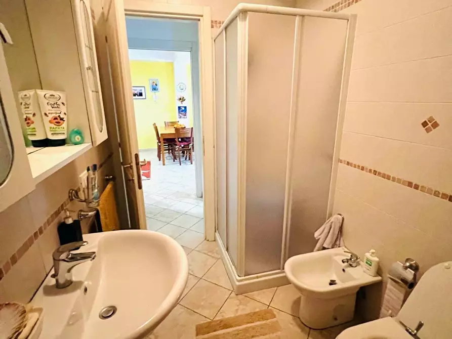 Immagine 11 di Appartamento in vendita  a Massa