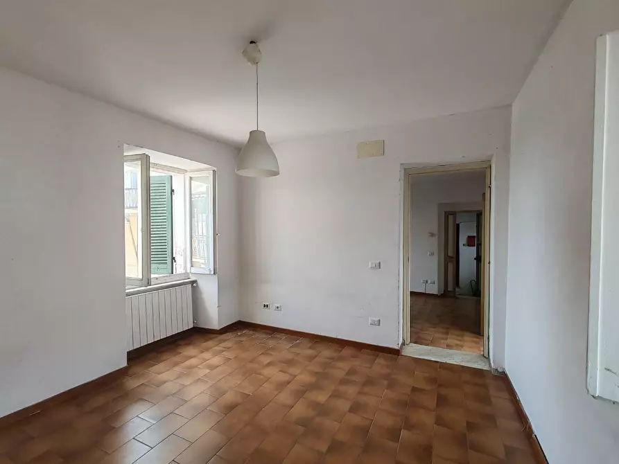 Immagine 5 di Appartamento in vendita  a Massa