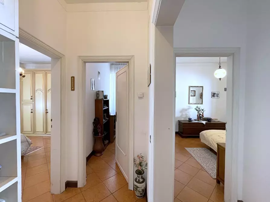 Immagine 20 di Casa indipendente in vendita  a Camaiore