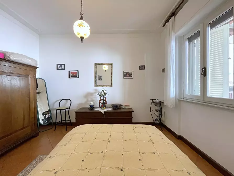 Immagine 35 di Casa indipendente in vendita  a Camaiore