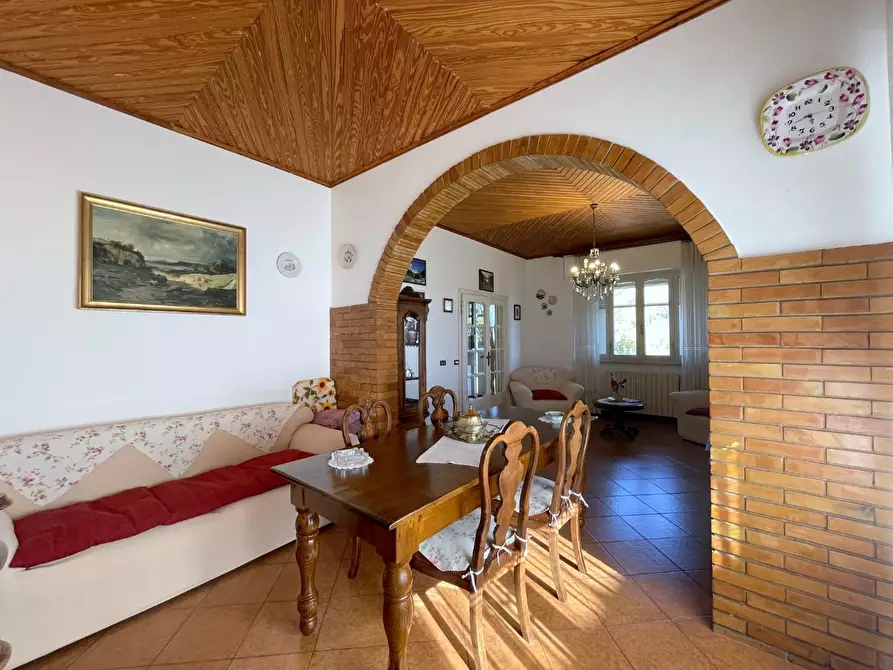 Immagine 9 di Casa indipendente in vendita  a Camaiore