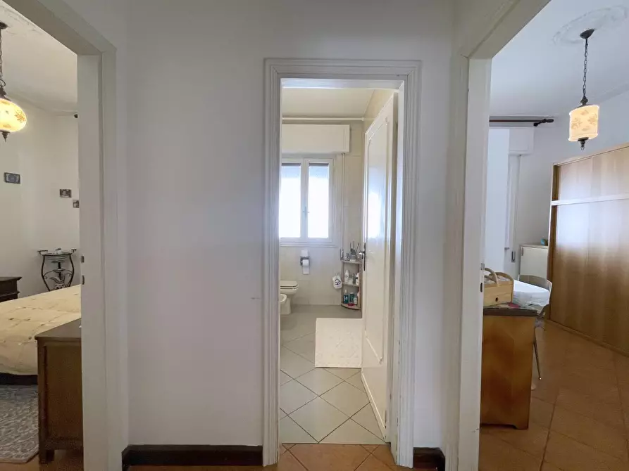 Immagine 21 di Casa indipendente in vendita  a Camaiore