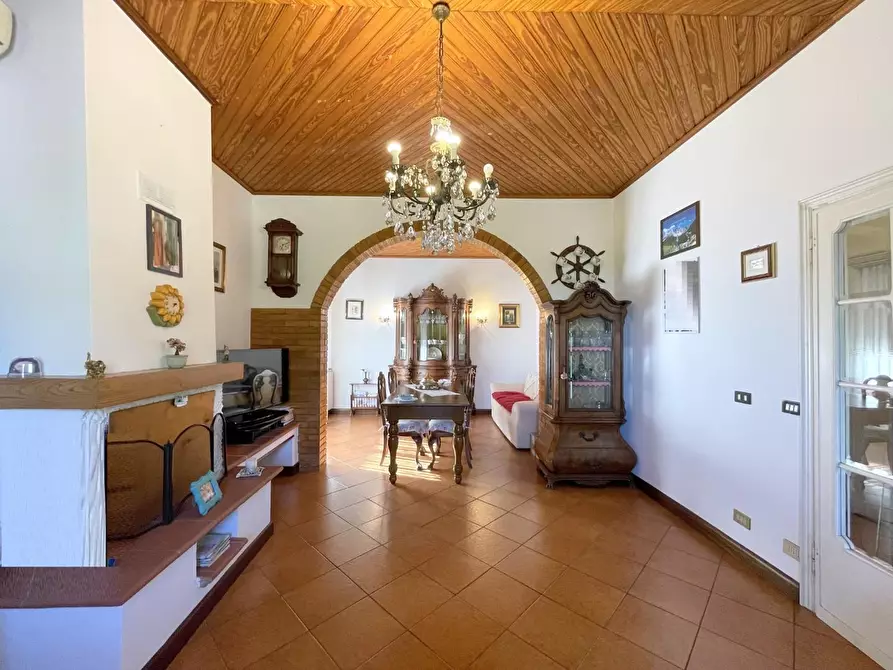 Immagine 6 di Casa indipendente in vendita  a Camaiore