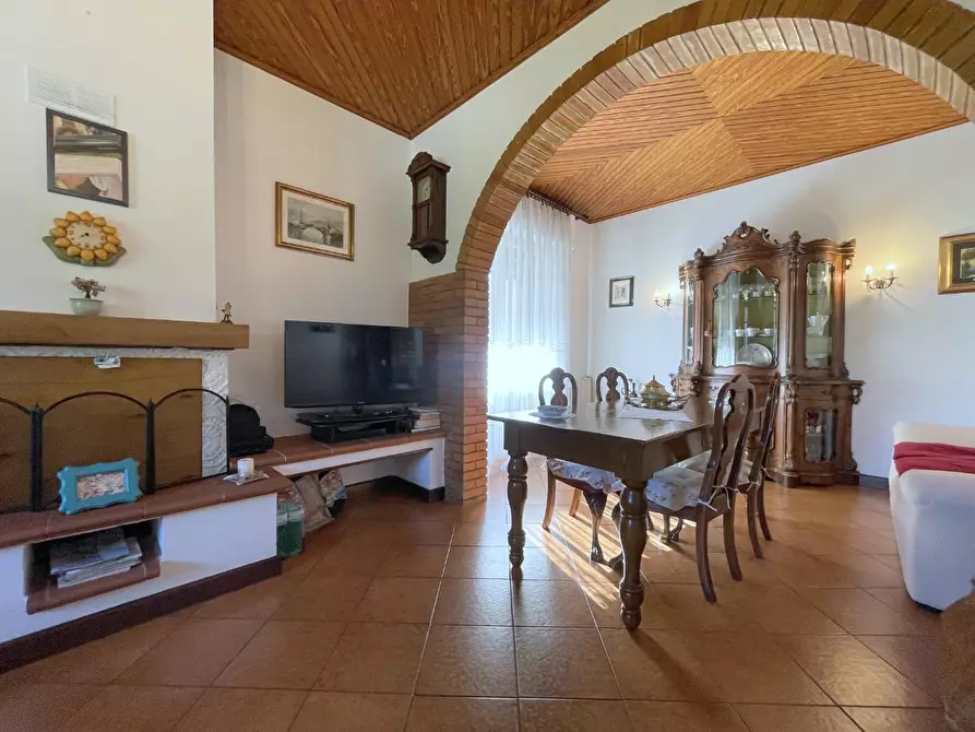 Immagine 12 di Casa indipendente in vendita  a Camaiore