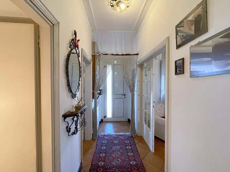 Immagine 43 di Casa indipendente in vendita  a Camaiore