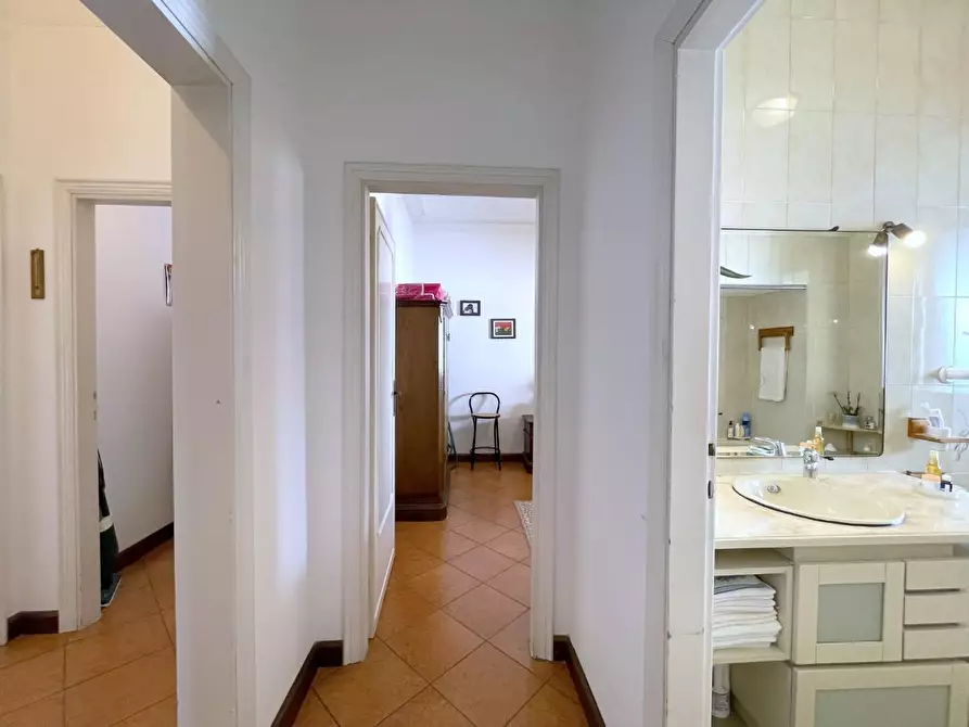 Immagine 26 di Casa indipendente in vendita  a Camaiore