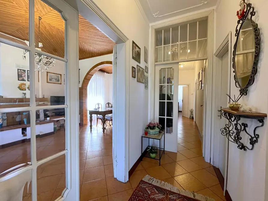 Immagine 3 di Casa indipendente in vendita  a Camaiore