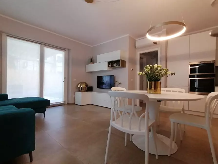 Immagine 4 di Appartamento in vendita  a Carrara