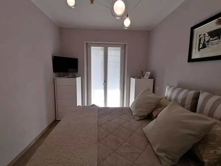 Immagine 8 di Appartamento in vendita  a Carrara