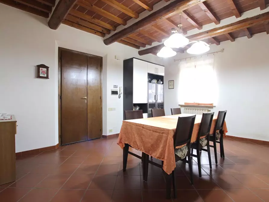 Immagine 5 di Appartamento in vendita  a Poggibonsi
