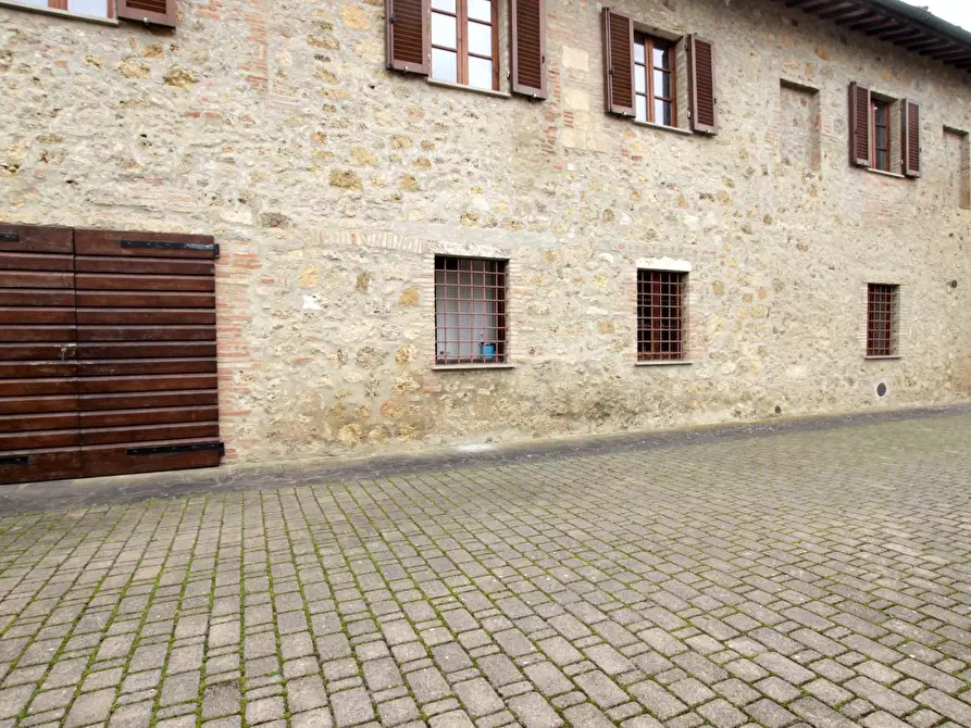 Immagine 51 di Appartamento in vendita  a Poggibonsi