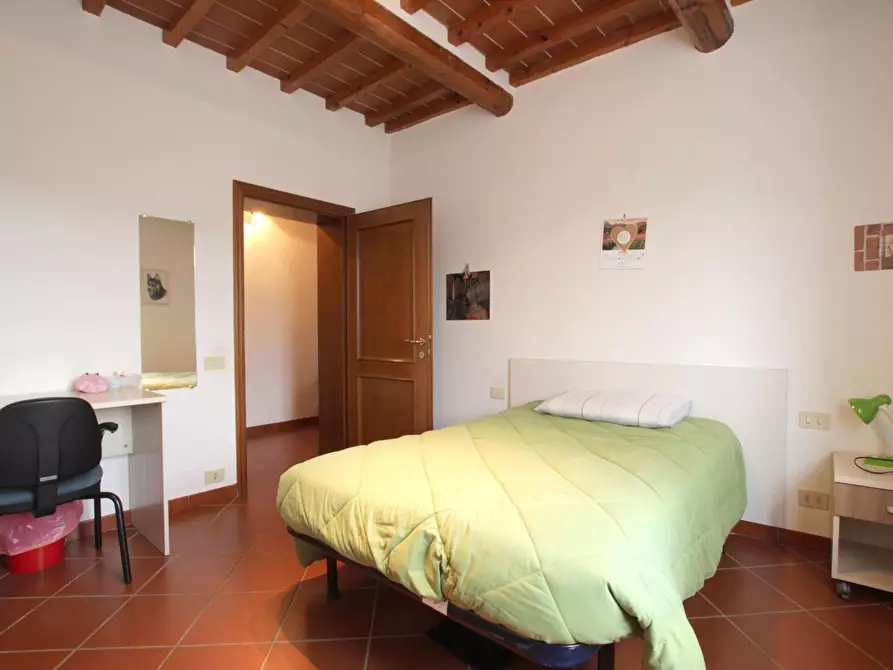 Immagine 27 di Appartamento in vendita  a Poggibonsi
