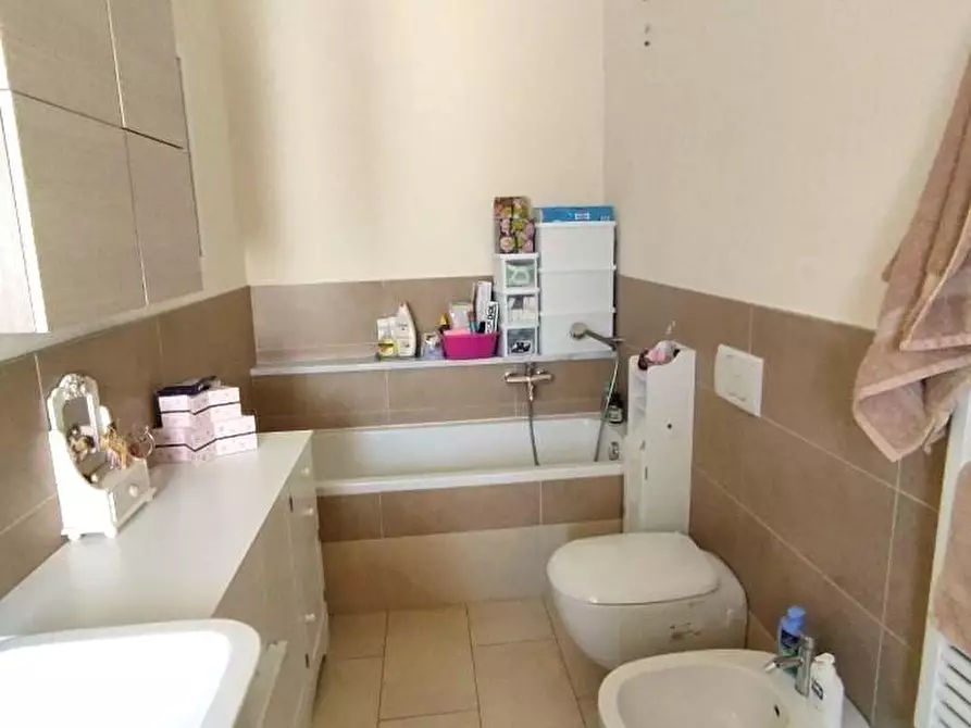 Immagine 27 di Villetta a schiera in vendita  a Massa