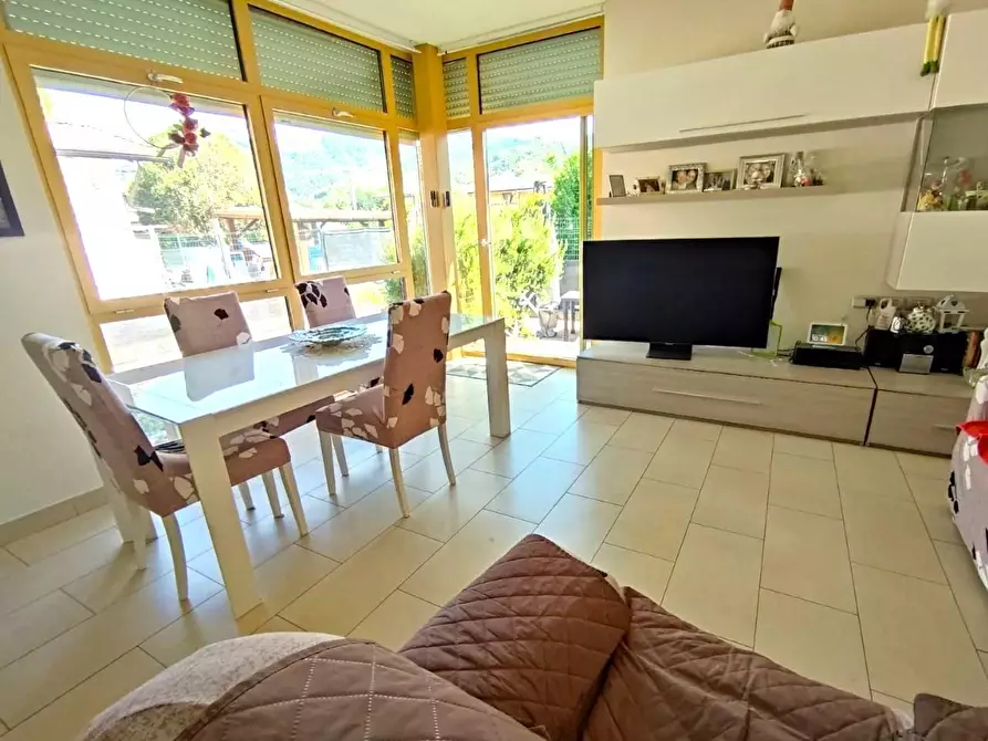 Immagine 14 di Villetta a schiera in vendita  a Massa