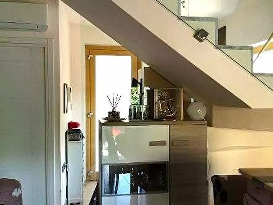 Immagine 10 di Villetta a schiera in vendita  a Massa