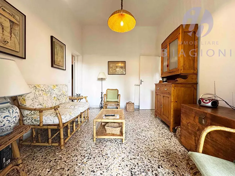 Immagine 7 di Villa in vendita  a Pietrasanta