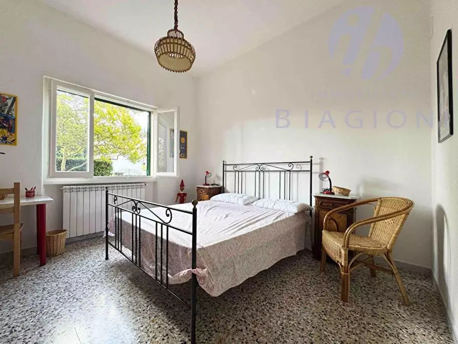 Immagine 16 di Villa in vendita  a Pietrasanta