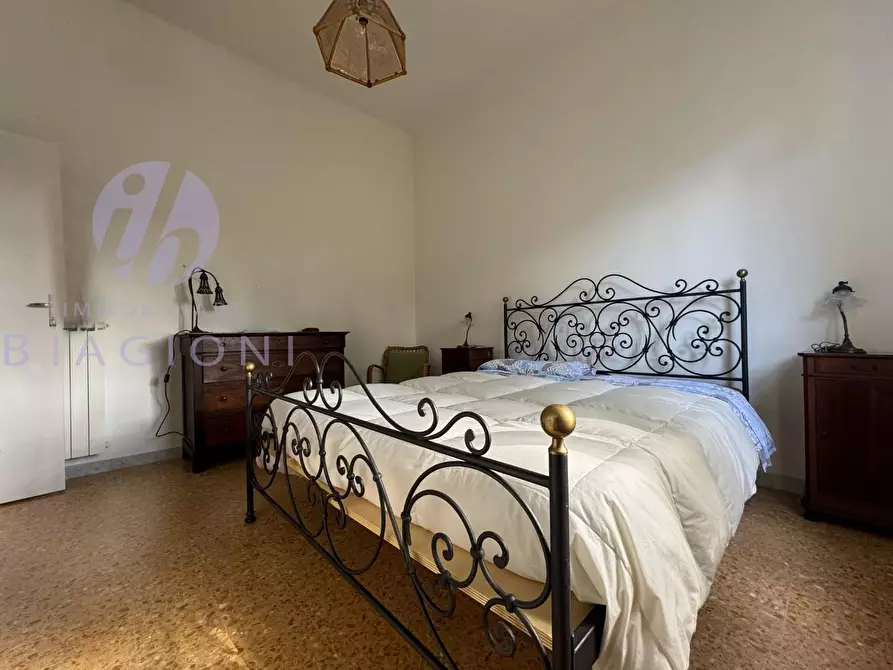 Immagine 11 di Villa in vendita  a Pietrasanta