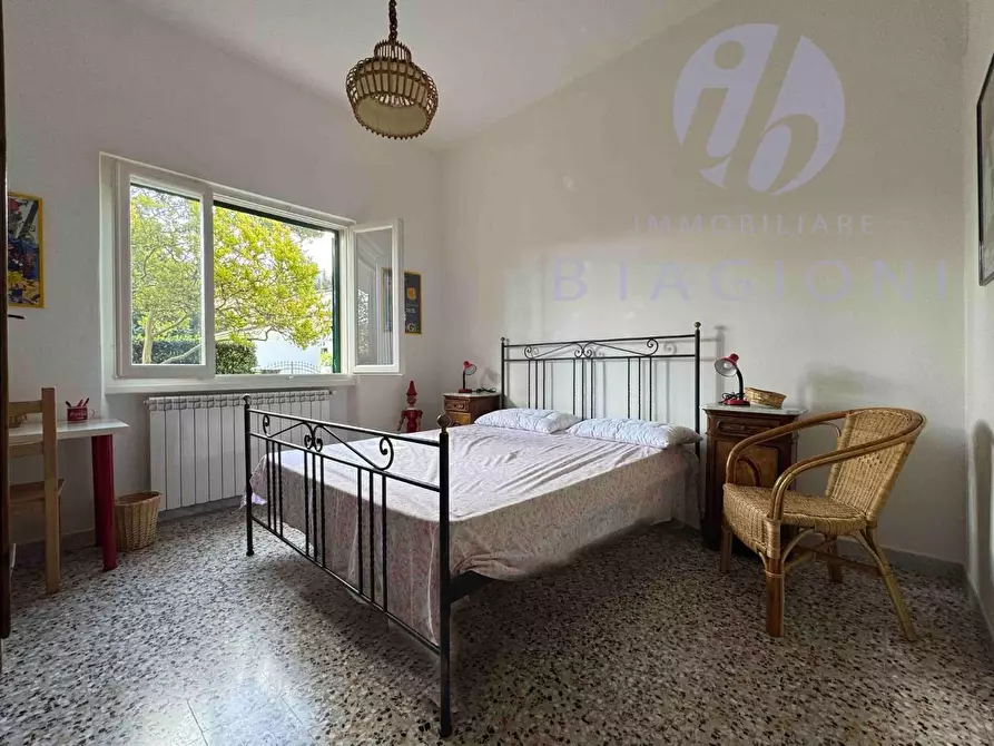 Immagine 17 di Villa in vendita  a Pietrasanta