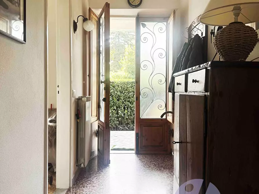 Immagine 15 di Villa in vendita  a Pietrasanta