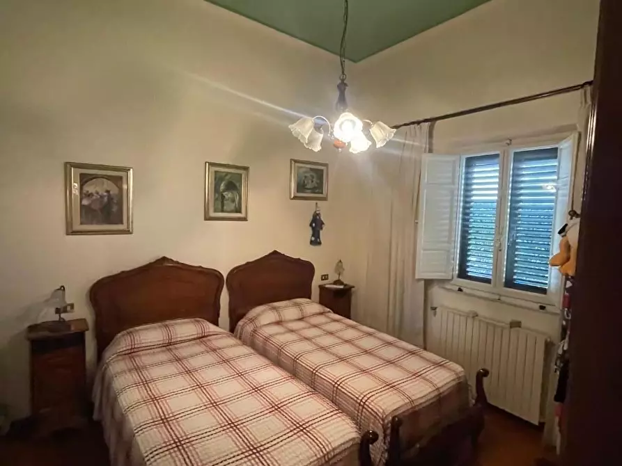 Immagine 9 di Casa indipendente in vendita  a Pietrasanta