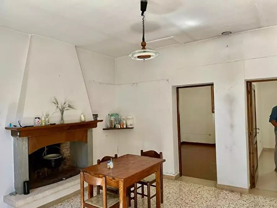 Immagine 7 di Rustico / casale in vendita  a Semproniano