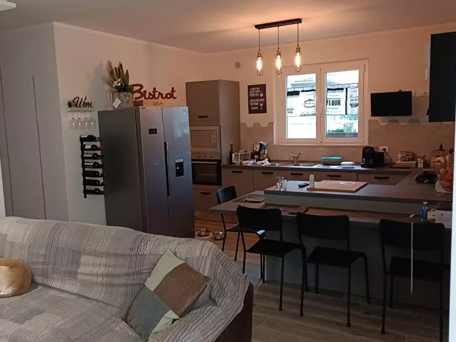 Immagine 9 di Villa in vendita  a Massa