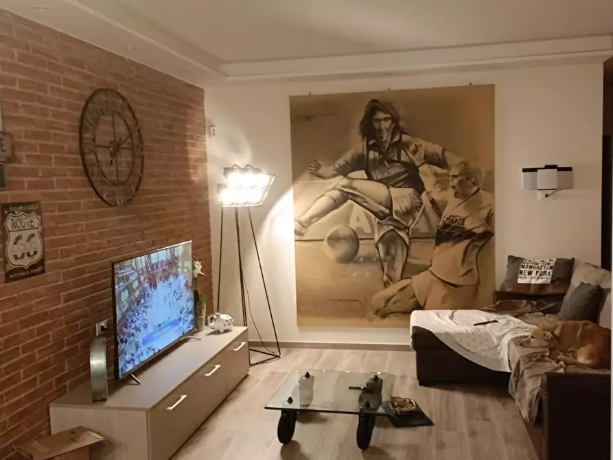 Immagine 7 di Villa in vendita  a Massa