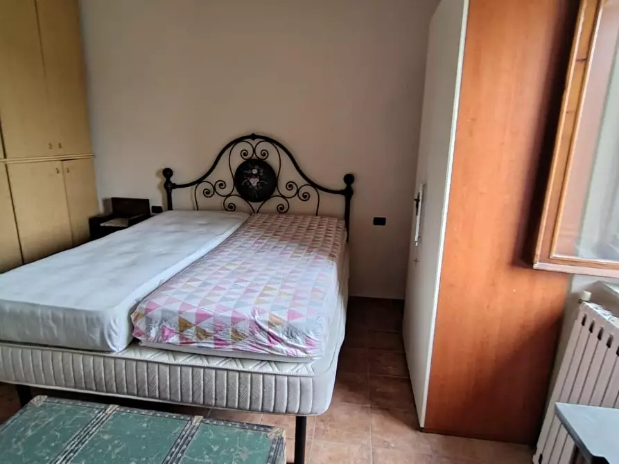 Immagine 3 di Appartamento in vendita  a Carrara