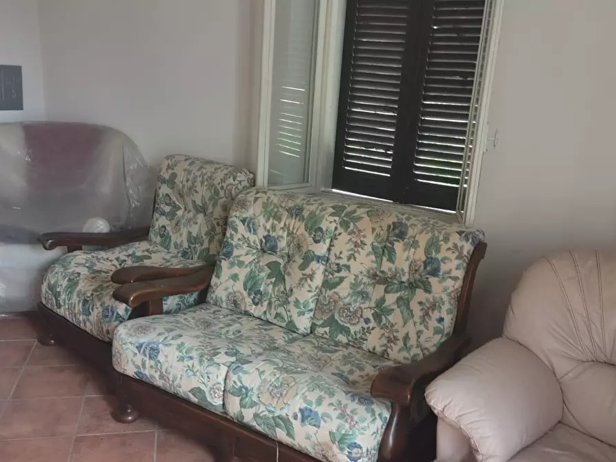 Immagine 4 di Appartamento in vendita  a Carrara