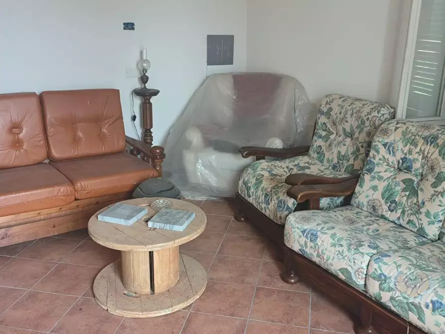 Immagine 10 di Appartamento in vendita  a Carrara