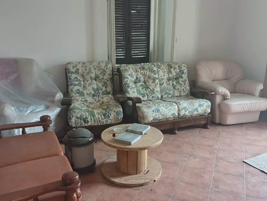 Immagine 9 di Appartamento in vendita  a Carrara