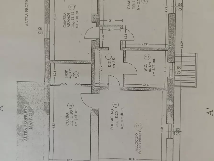 Immagine 11 di Appartamento in vendita  a Carrara