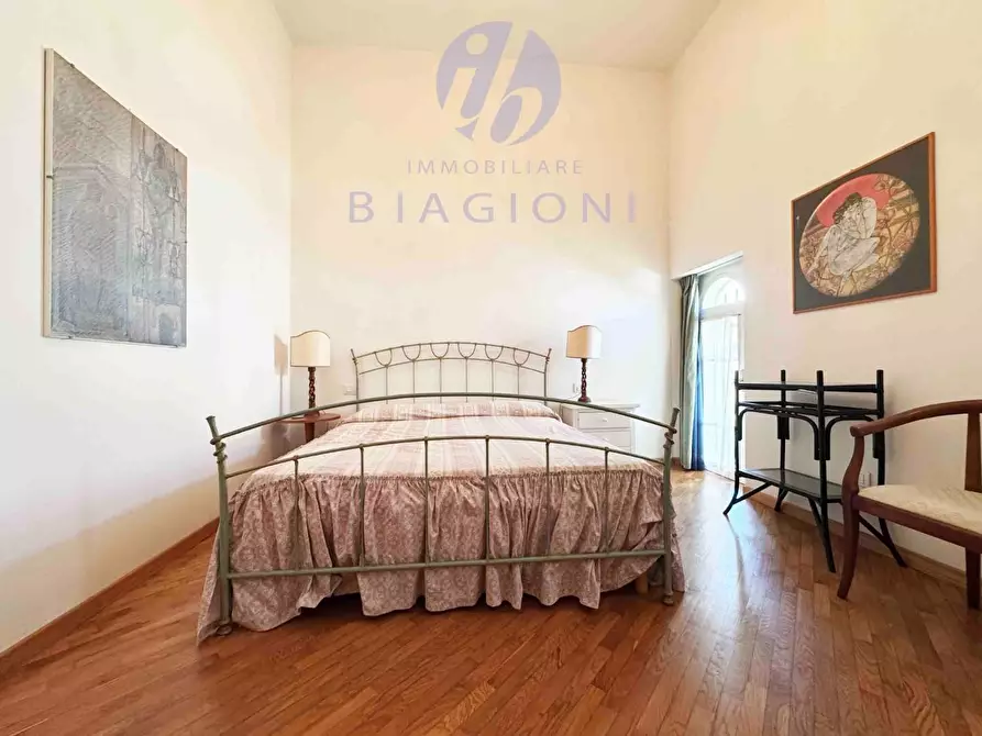 Immagine 31 di Casa bifamiliare in vendita  a Pietrasanta