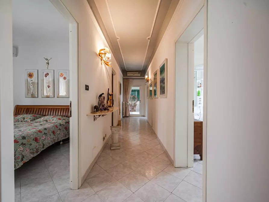 Immagine 48 di Casa indipendente in vendita  a Reggio Nell'emilia