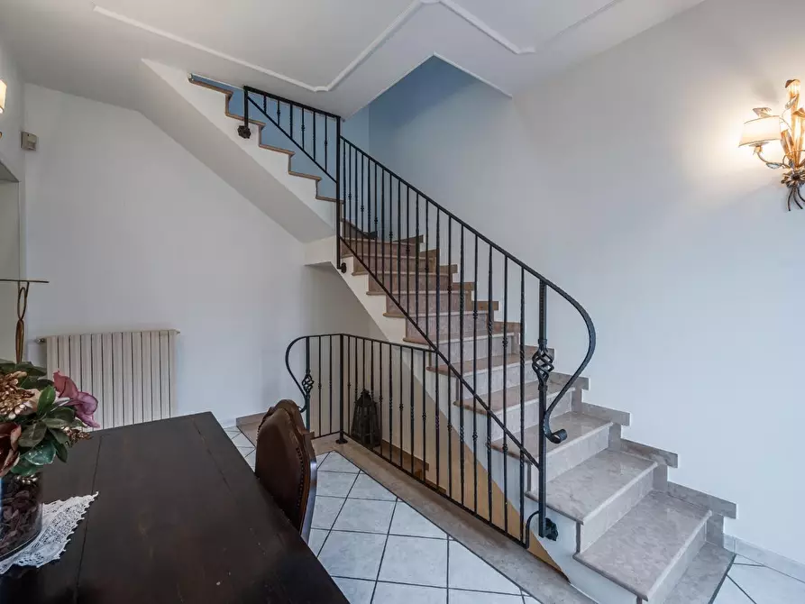 Immagine 15 di Casa indipendente in vendita  a Reggio Nell'emilia