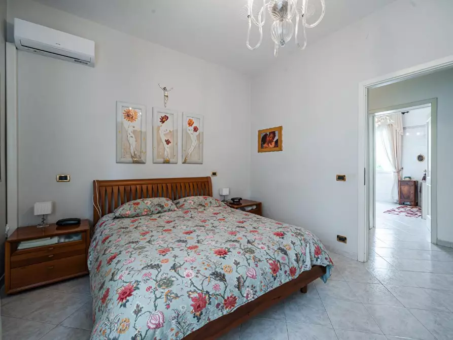 Immagine 25 di Casa indipendente in vendita  a Reggio Nell'emilia