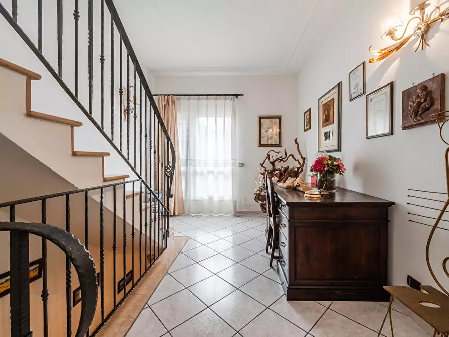 Immagine 20 di Casa indipendente in vendita  a Reggio Nell'emilia