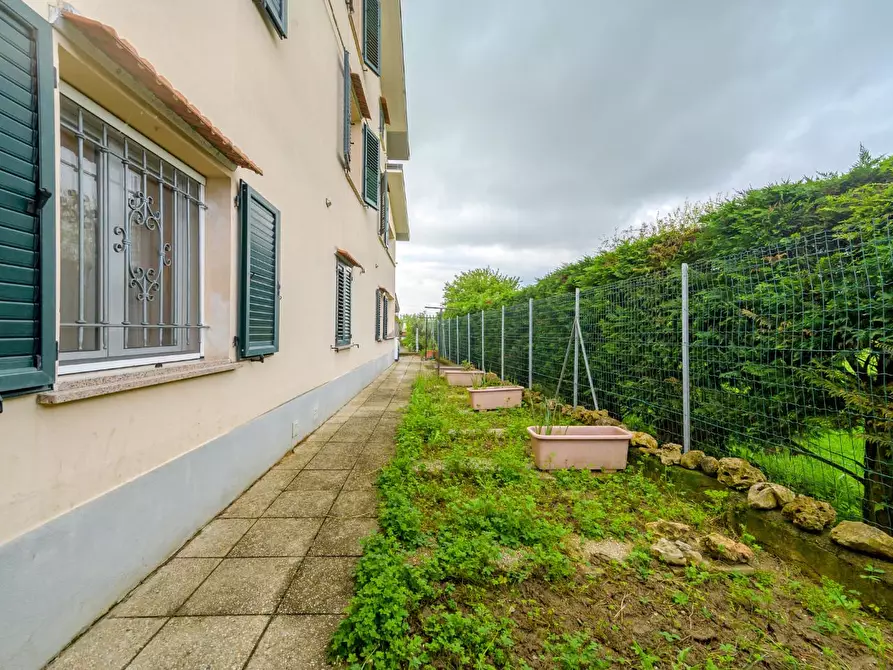 Immagine 19 di Casa indipendente in vendita  a Reggio Nell'emilia