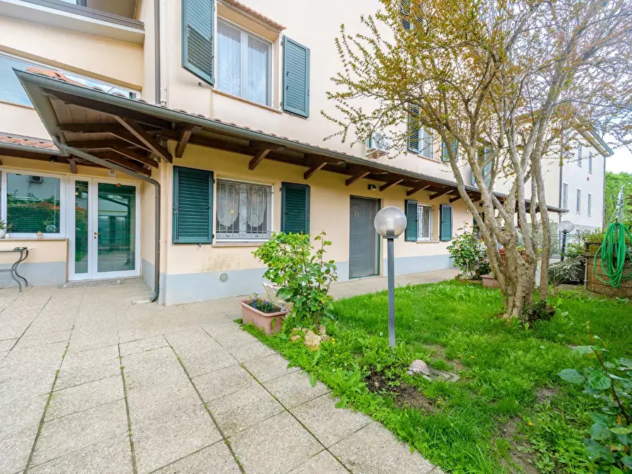 Immagine 28 di Casa indipendente in vendita  a Reggio Nell'emilia