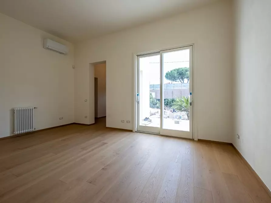 Immagine 7 di Villa in vendita  a Forte Dei Marmi