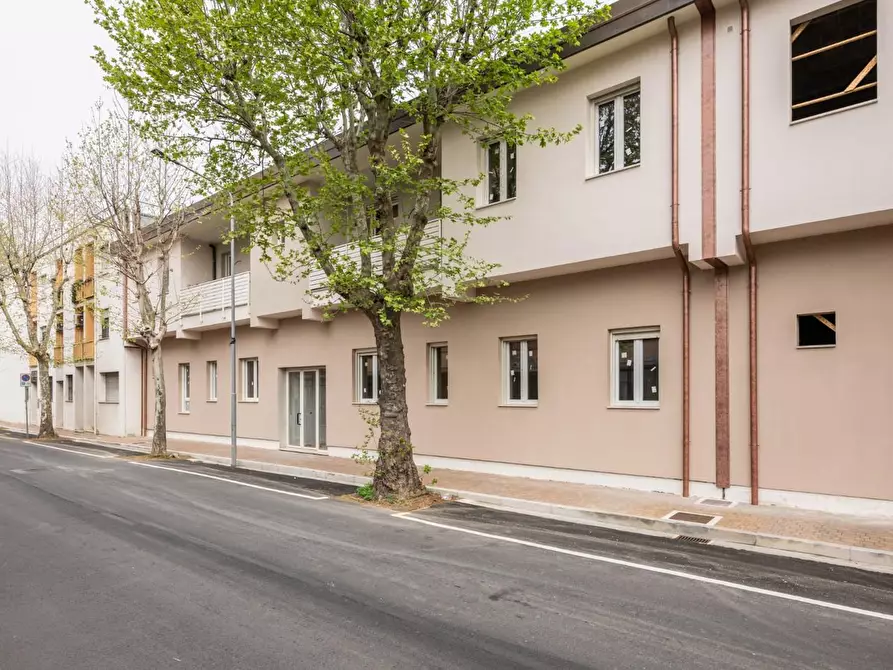 Immagine 2 di Appartamento in vendita  a Cascina