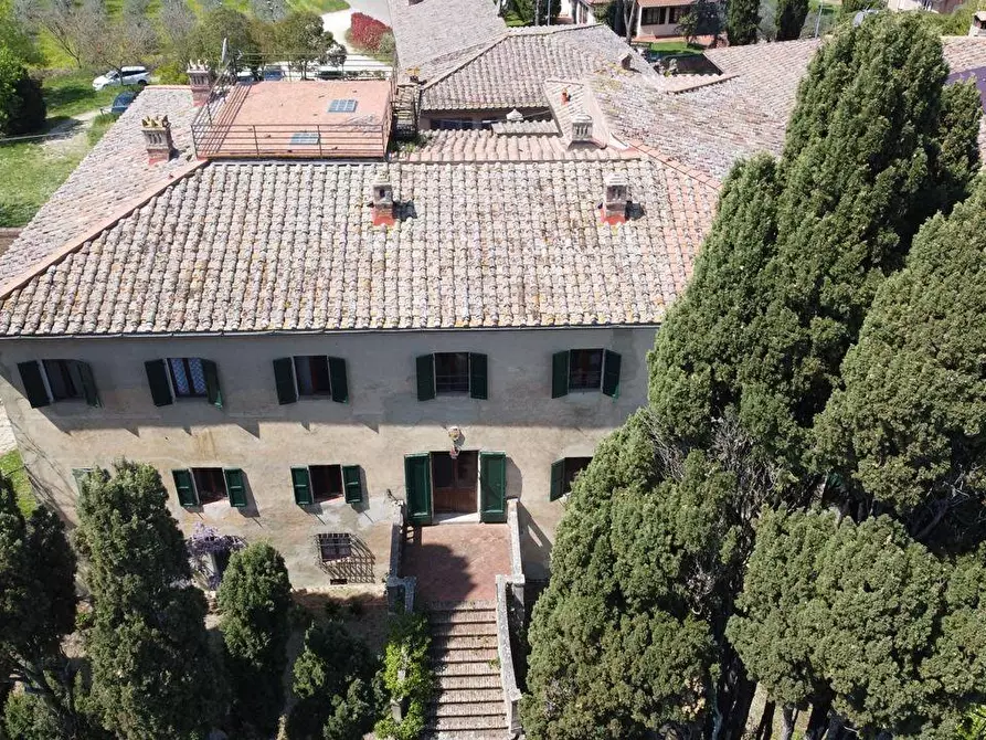 Immagine 22 di Appartamento in vendita  a Siena