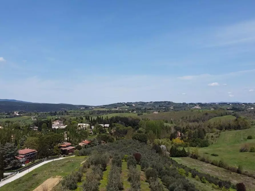 Immagine 6 di Appartamento in vendita  a Siena