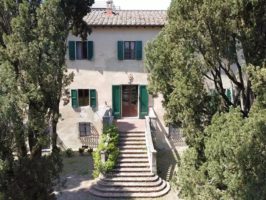 Immagine 12 di Appartamento in vendita  a Siena